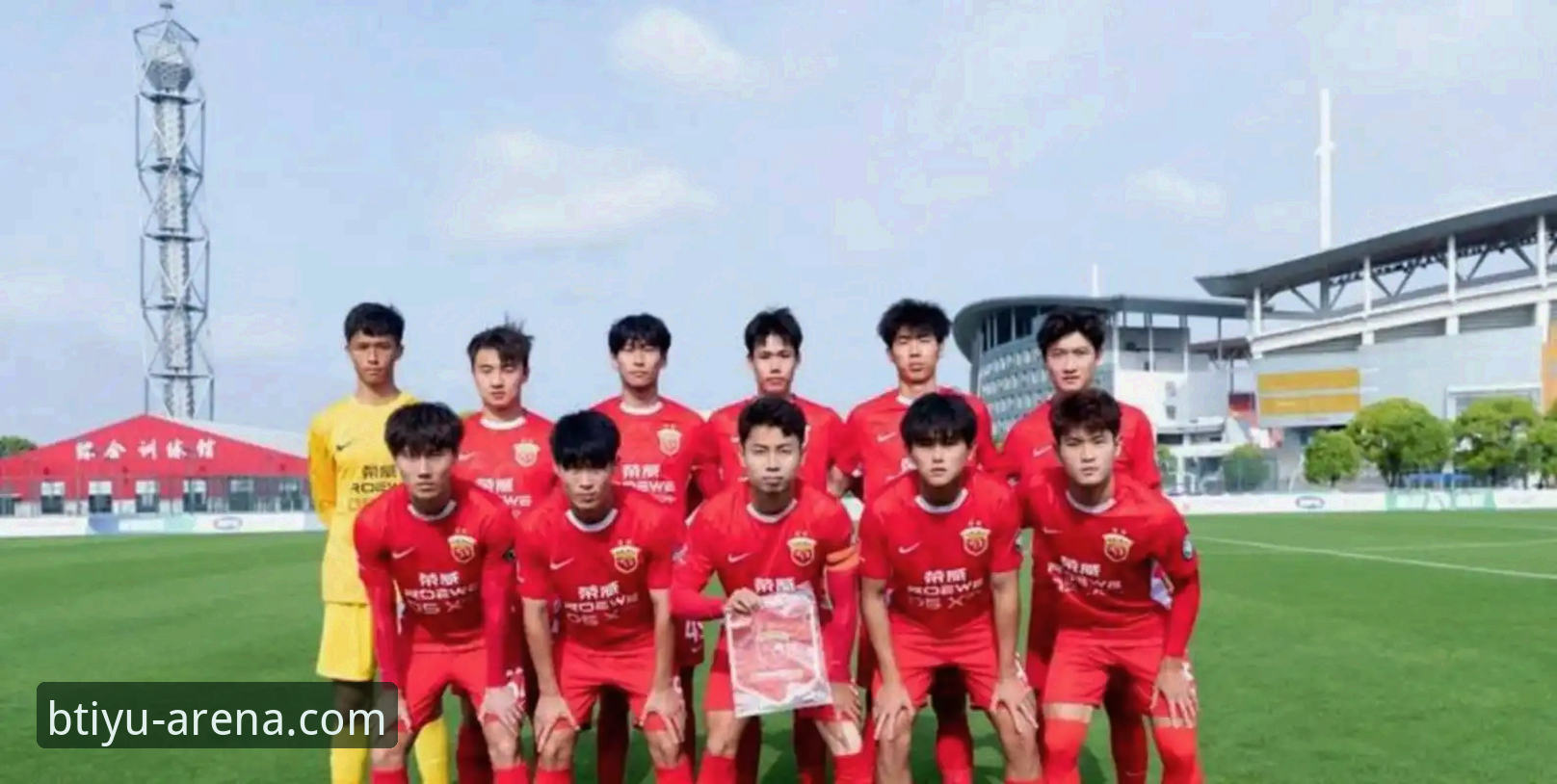 青岛海牛主场3-1力克上海海港：b体育最新平台赛事回放操作教程